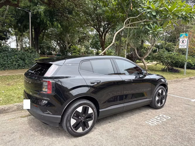 Volvo EX30 2024 / Excelente estado / Record de Agencia / 14500 kms