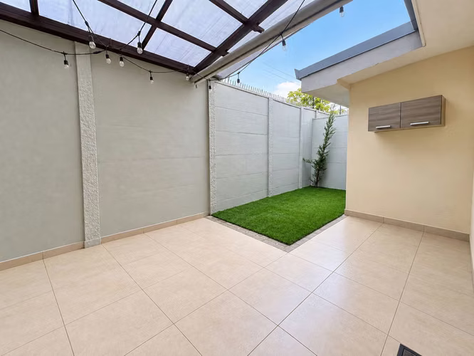 Casa en alquiler en Condominio Los Álamos | Cerca de Sabanilla | 630.000 - Imagen 7