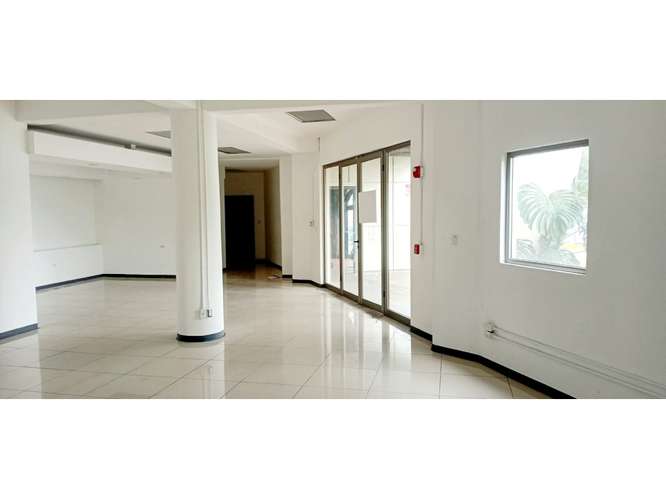 ALQUILER DE LOCAL COMERCIAL, SAN JOSÉ, SAN PEDRO, BARRIO DENT - Imagen 6
