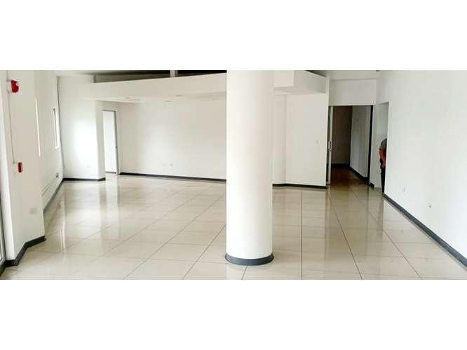 ALQUILER DE LOCAL COMERCIAL, SAN JOSÉ, SAN PEDRO, BARRIO DENT - Imagen 3