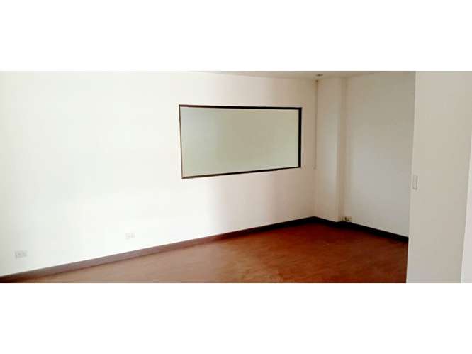 ALQUILER DE LOCAL COMERCIAL, SAN JOSÉ, SAN PEDRO, BARRIO DENT - Imagen 4