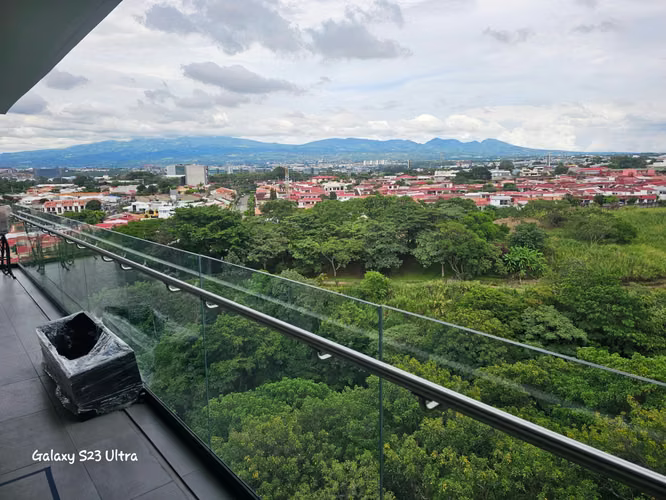 Espectacular apartamento con vista al bosque  - Imagen 6