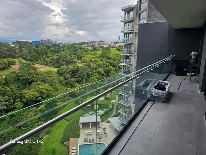 Espectacular apartamento con vista al bosque  - Imagen 5