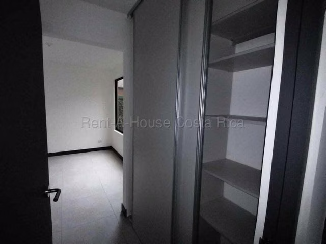Alquiler de Apartamento en La Aurora de Heredia. 
