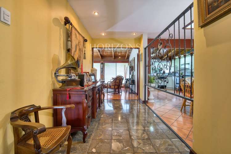 Casa con Uso de Suelo Mixto en Pinares de Curridabat Con 1,616m2 de Terreno – Ideal para Negocio o Residencia a nja1247 - Imagen 11