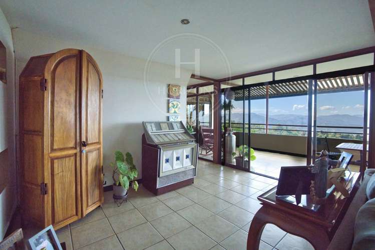 Casa en venta en San Ramón de Tres Ríos con vistas panorámicas y amplio terreno nja1329 - Imagen 8