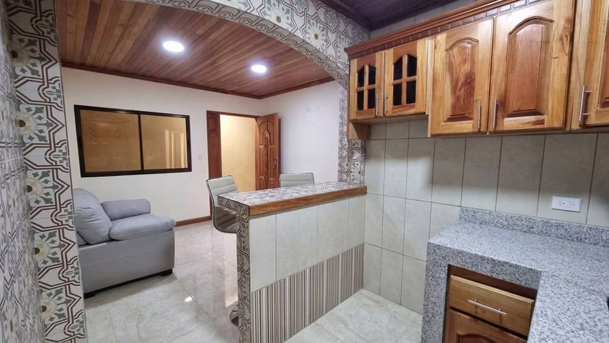 Alquiler de Apartamento en Barrio los Mangos por La U Veritas - Yoses Sur - Imagen 7
