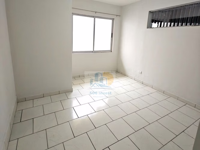 Casa de 1 piso en alquiler en Escazú por 650,000 con agua, electricidad y seguridad incluidas - Imagen 5
