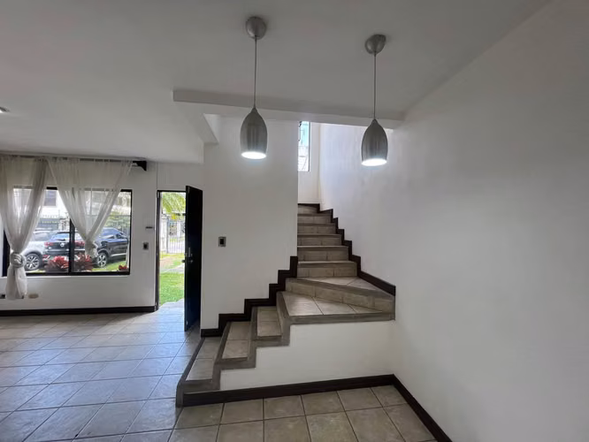 Se vende townhouse  en GUACHIPELIN de Escazú por distrito cuatro  - Imagen 6