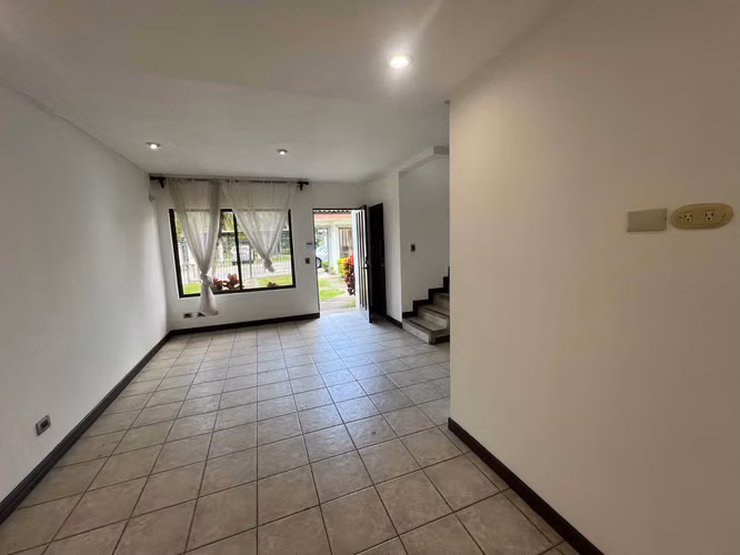 Se vende townhouse  en GUACHIPELIN de Escazú por distrito cuatro  - Imagen 11