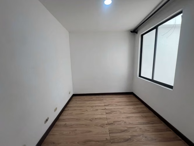 Se vende townhouse  en GUACHIPELIN de Escazú por distrito cuatro  - Imagen 19