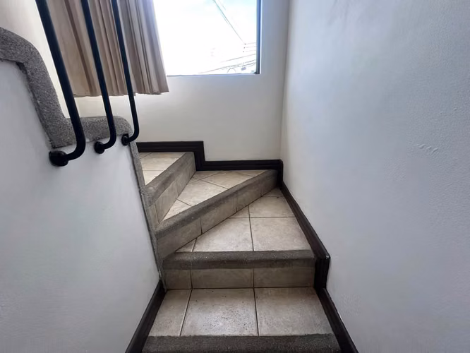 Se vende townhouse  en GUACHIPELIN de Escazú por distrito cuatro  - Imagen 15