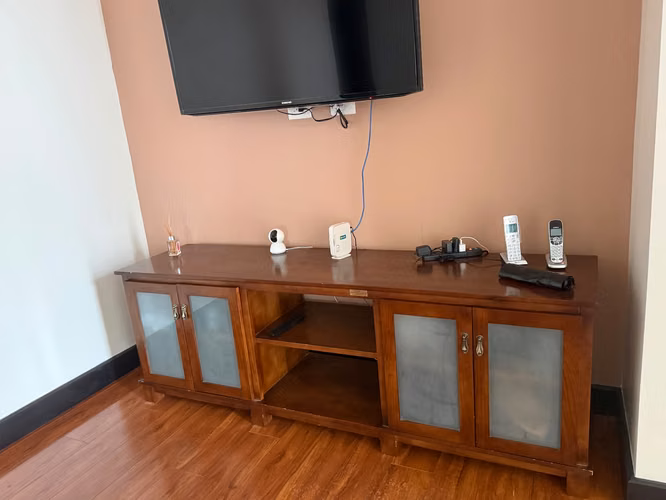 Mueble para TV de madera maciza de teca