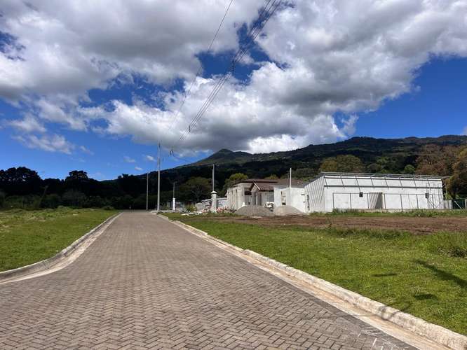 SE VENDE TERRENO DE MONTAÑA EN RESIDENCIAL, BARBA, HEREDIA. - Imagen 5