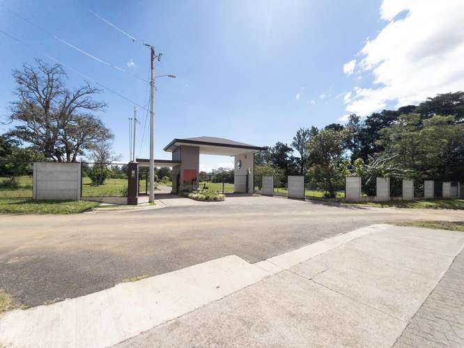 SE VENDE TERRENO DE MONTAÑA EN RESIDENCIAL, BARBA, HEREDIA.