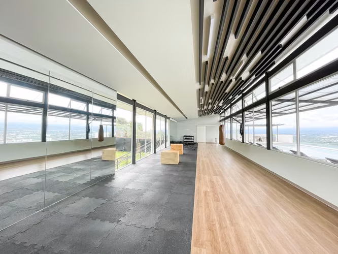 Apartamento en alquiler en torre Aviva Santa Ana
