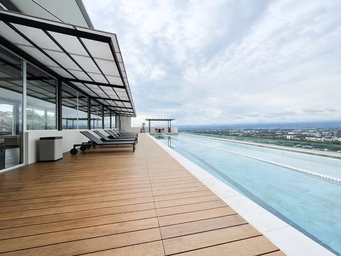 Apartamento en alquiler en torre Aviva Santa Ana