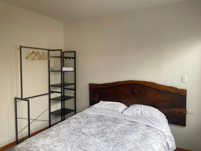 Apartamento nuevo a 150m del hospital calderón guardia. Diagonal a Café mundo en Barrio Otoya