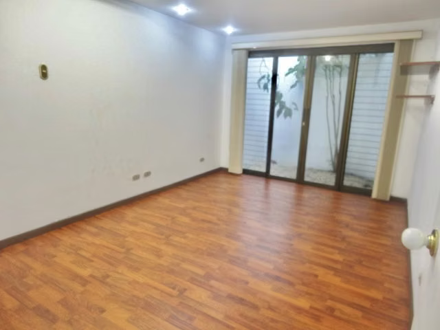 Rohrmoser Se Alquila  Acogedora Casa   de 1 Planta C/980 000 - Imagen 14