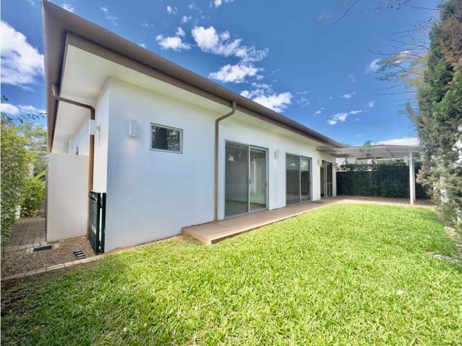 Casa de una planta cerca de Valle del Sol - Imagen 2