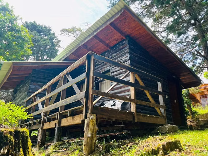 Venta de Hotel en Barva San José de La Montaña. 27-189