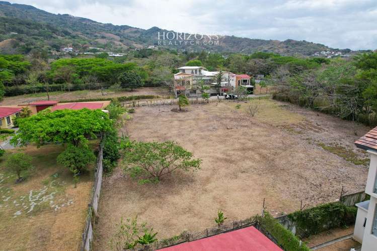 Lote 2000m2 en Piedades Santa Ana Con Fácil Acceso a Ruta 27 nja1235 - Imagen 1
