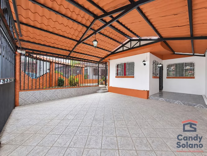 CASA EN ALQUILER EN CORONADO