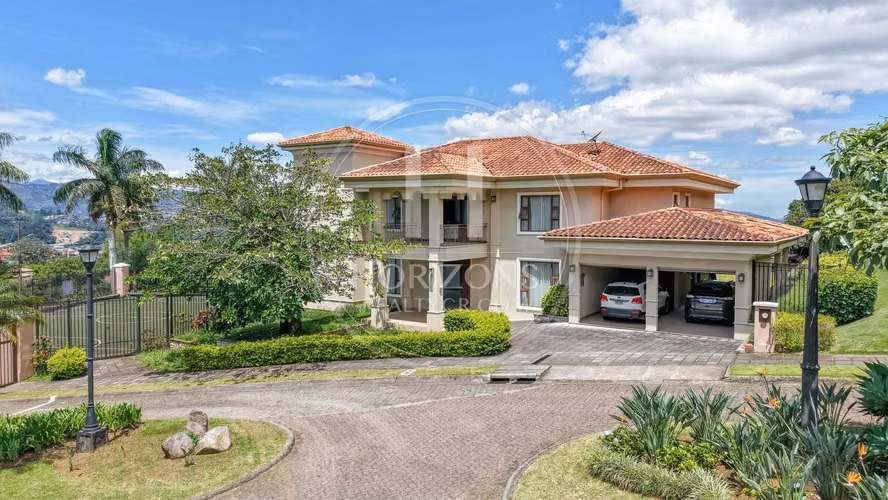 Casa en Condominio Guayacán Real en Colinas Montealegre Curridabat Amplia Zona Verde noj1134ij