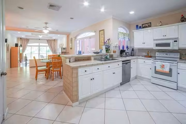 VENTA DE CASA EN HERRADURA CONDOMINIO LOS SUEÑOS RESORT Y MARINA - Imagen 7