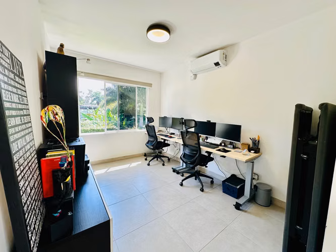 VENTA DE AMPLIA CASA EN CONDOMINIO LA ARBOLEDA, BELEN - Imagen 2
