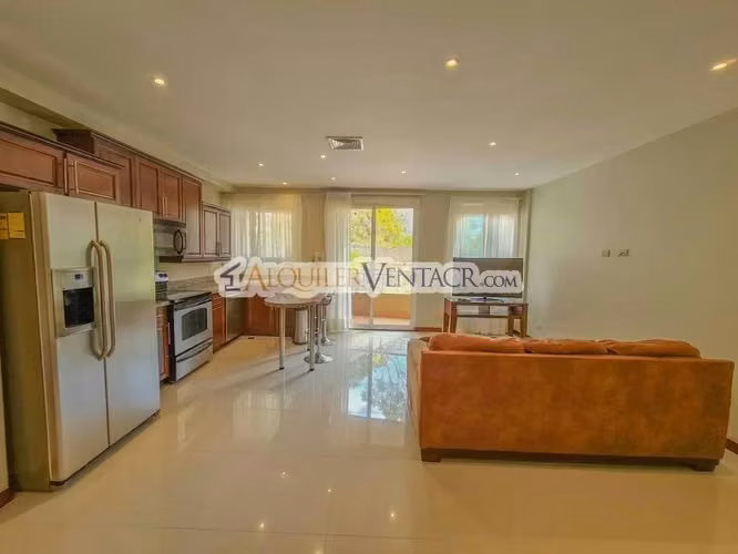 Apartamento amueblado en San Rafael de Escazú con balcón y amenidades - Imagen 11