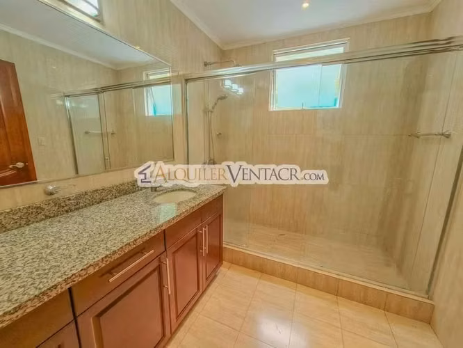 Apartamento amueblado en San Rafael de Escazú con balcón y amenidades - Imagen 19