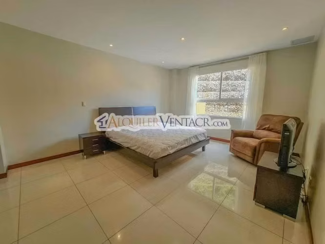 Apartamento amueblado en San Rafael de Escazú con balcón y amenidades - Imagen 12