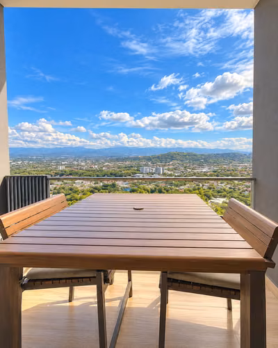 Alquiler Apartamento con Vista en Santa Ana