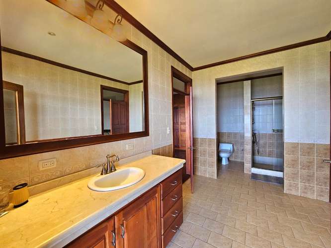 Lujosa Residencia con financiamiento, Concepción de San Rafael, Heredia - Imagen 20