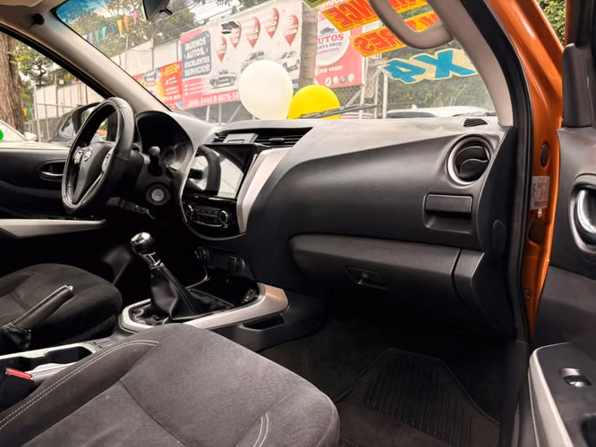 NISSAN FRONTIER XE-2017-MANUAL-TDI-CAJA 6TA- - Imagen 7