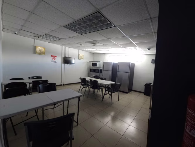 Amplias Oficinas en el centro de San Rafael de Escazú, San José - Imagen 16