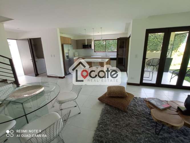 Casa en venta, con 4 habitaciones en Condominio, Santa Ana - Imagen 5