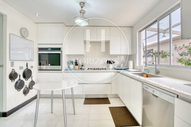 Moderna Casa con Jardín Amplio en Residencial Altamonte Curridabat 3 Habitaciones 6 Parqueos NJA1361JB - Imagen 10