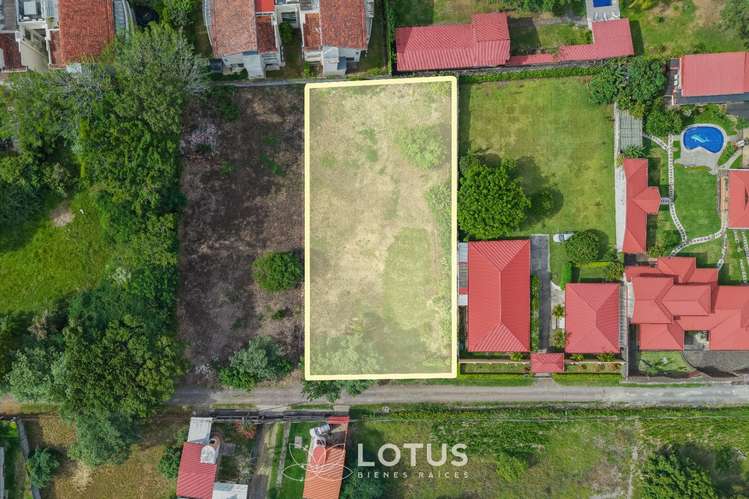 Terreno en Venta en Piedades, Santa Ana — 2.000 m², Cód. AJ020 - Imagen 4