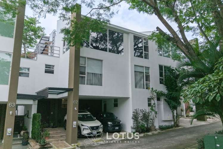 Casa en Venta en Santa Ana — 3 hab., Cód. AJ079 - Imagen 1