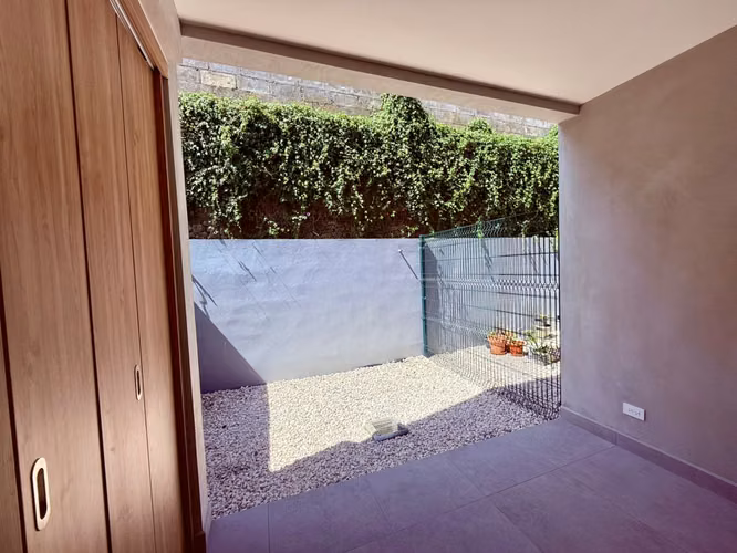 Alquiler de moderno apartamento dúplex de 2 habitaciones en Ulloa, Heredia - Imagen 15