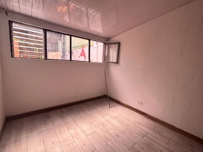 Venta casa de 1 Planta con cocina remodelada en Hatillo 7 - Imagen 5