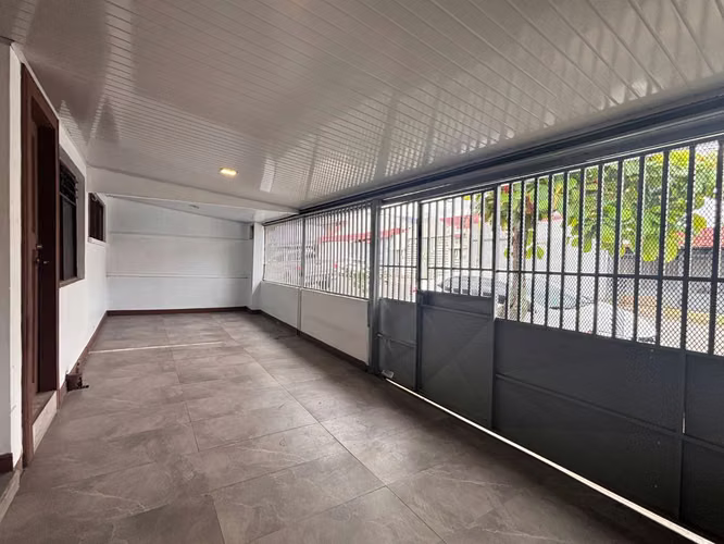 Venta casa de 1 Planta con cocina remodelada en Hatillo 7 - Imagen 11