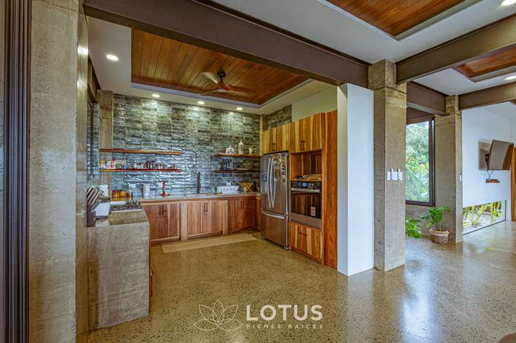 Casa Las Brisas, Bahía Ballena, Uvita, Osa — Casa Playa Cód. AJ078
