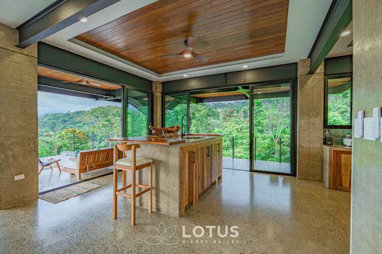 Casa Las Brisas, Bahía Ballena, Uvita, Osa — Casa Playa Cód. AJ078