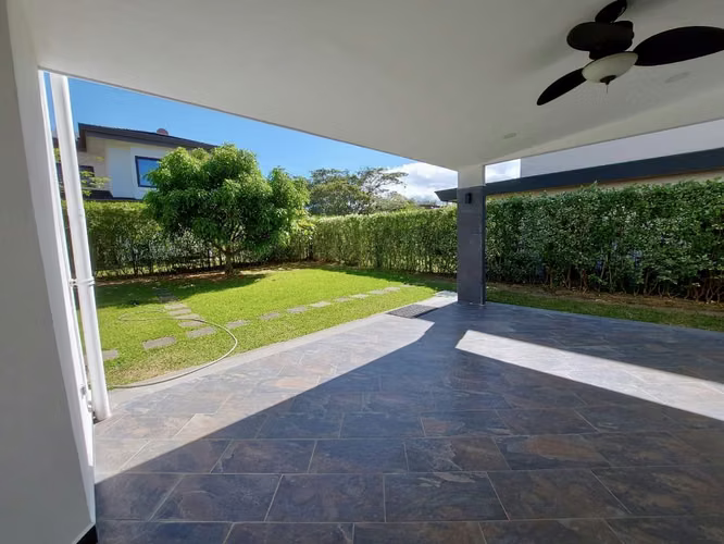 Se Vende casa de Lujo en Hacienda Espinal - Imagen 7