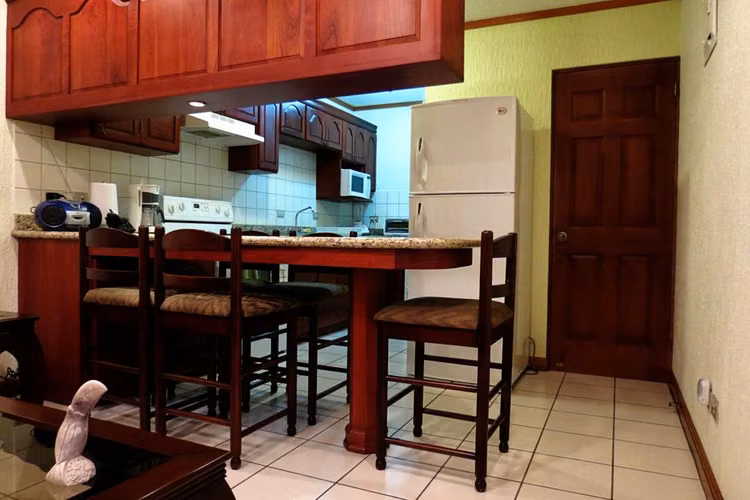 Guachipelin - 124; Furnished fit 1 room + office - 124; $1,000