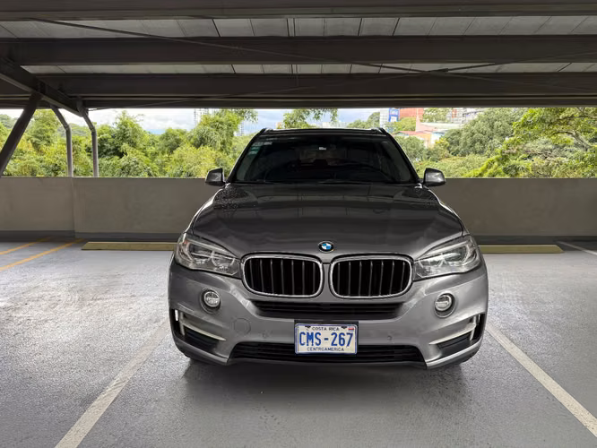 BMW X5 SDrive 25d TwinPowerTurbo Diesel, 2017 Excelente estado estético y Funcional