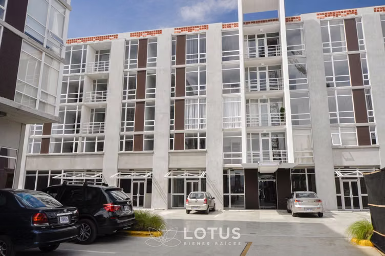 Apartamento en Venta para INVERSION en Torre Vive, Sabanilla — 2 hab., Cód. AJ077
